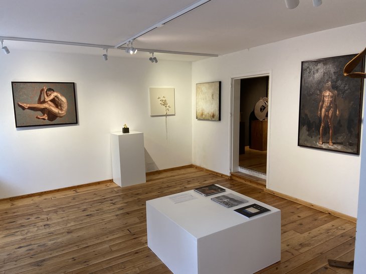 Tentoonstellingen Kunstgalerij Gallery Lola hartje Geel