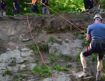 Be Cap . Be Nature . Be
CapNature